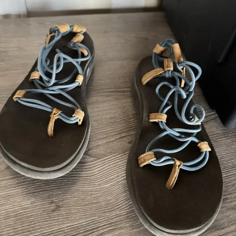 Teva Voya Infinity Womens 8 Strappy Sandals Blue Tan Leather Accents - Picture 6 of 6